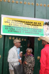 Ocho días completa la toma de la iglesia SFA de Bogotà por 350 etnoeducadores afrocolombianos, quienes reclaman nombramientos en propiedad. Entre tanto    los feligreses no han podido asistir a las celebraciones eucarísticas. 