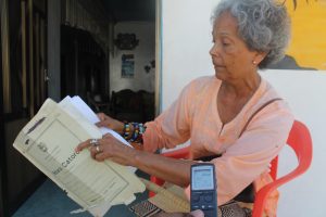 Camila Castro, con documentos notariales intenta que las autoridades la protejan en Capurganà/foto, CalidadSànchez